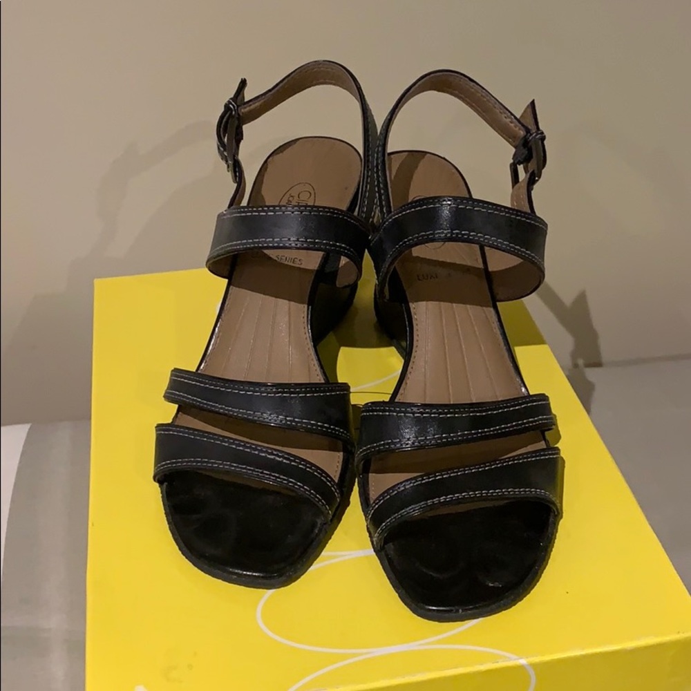 Circa Joan & David Black wedge sandals, Size 6